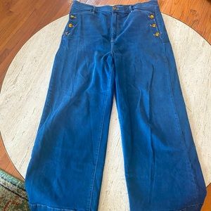 Ann Taylor, high waist, flare jeans, with tortoise buttons, excellent condition.